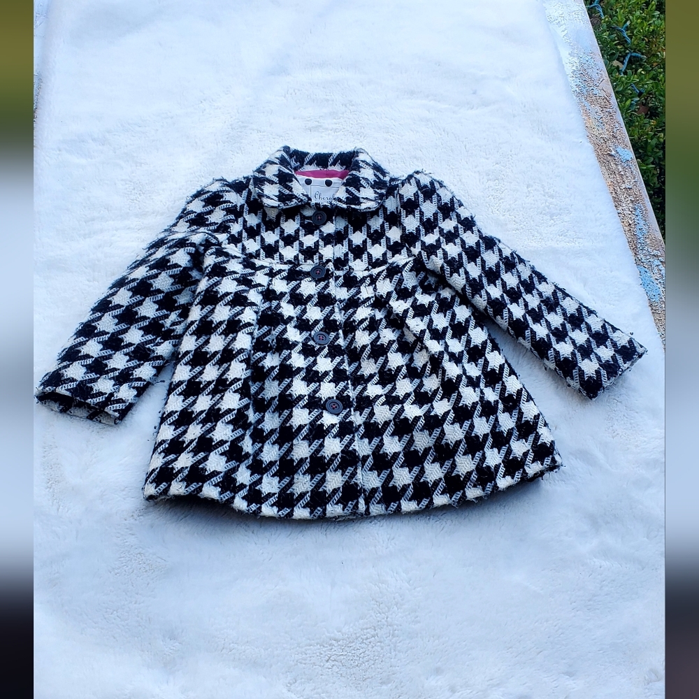 Stylish Black and White Kids Coat Size 4T